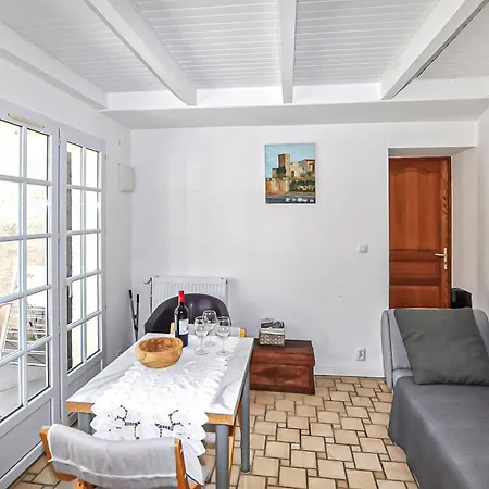 Casa de Férias 1 Bedroom Gorgeous In Cyprien Saint-Cyprien (Pyrenees-Orientales)